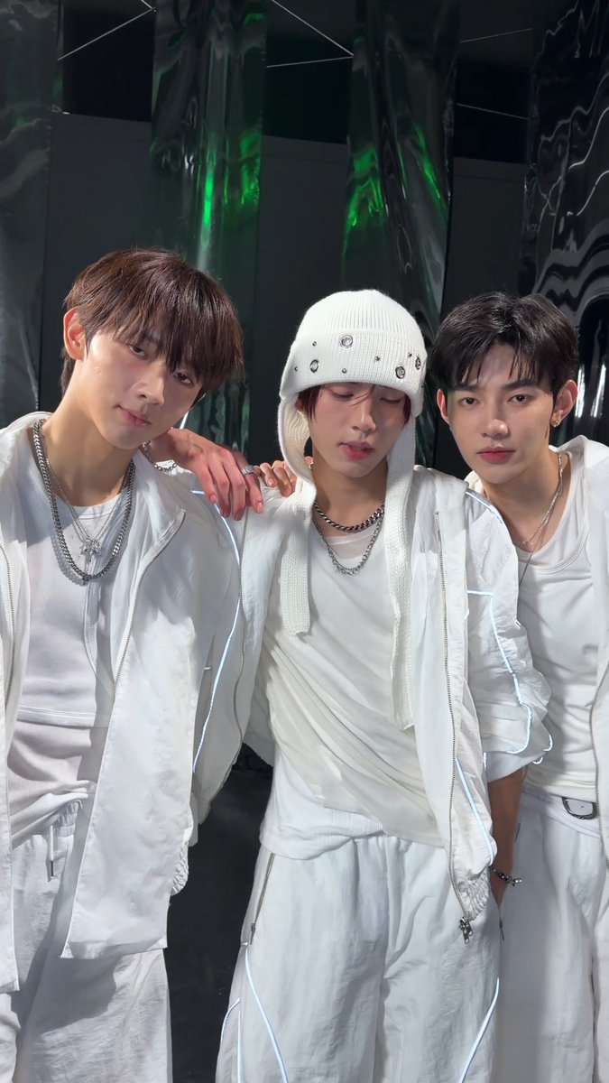 ˗ˏˋ Na na na na ~ ⊹ 🐼🐿️🐰 ˑ ˎˊ˗ 🔗 #AND2BLE #앤더블 #AND2BLE_Curious