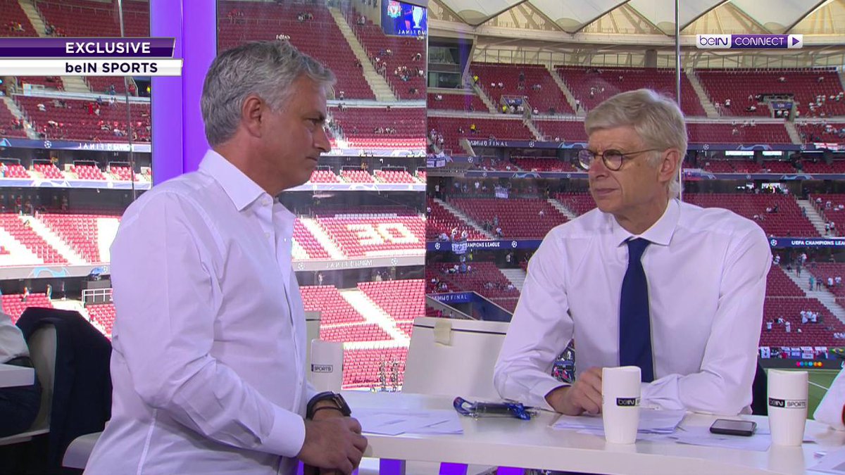 Arsène Wenger and José Mourinho chatting like old friends, 7 years ago today.