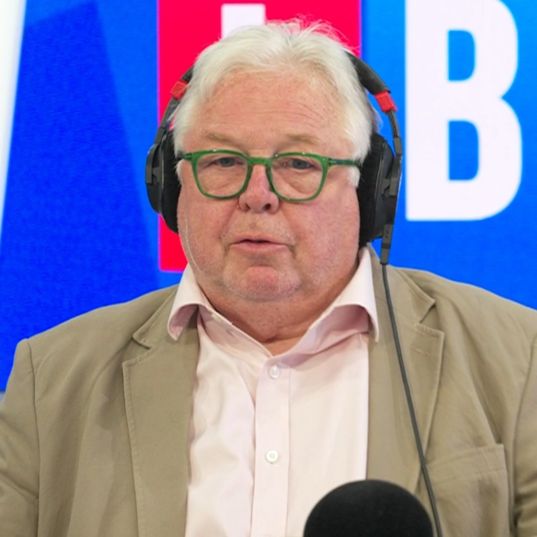 ‘If you call more than £400,000 worth of embezzlement, “mere smears”, I sense we’re not on the same page...' Nick Ferrari and caller Jim debate Nicola Sturgeon's involvement in her ex-husband's scandal.