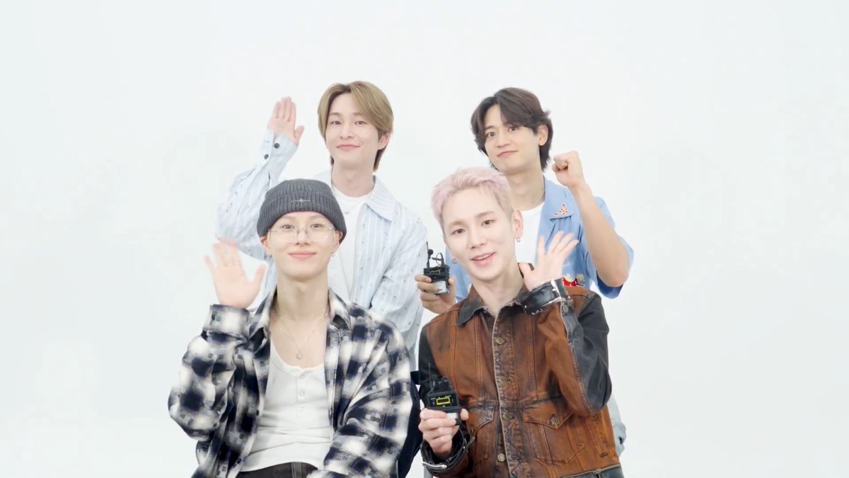 #SHINee The 6th Mini Album『#Atmos』配信開始🌟 約1年ぶりのリリースとなる今作は、彼らならではの洗練されたセンスが際立つ作品🍀 今夜21時からは特集ラウンジも開催📣 限定ボイスもオンエアします🩵 👇参加URL 👇アルバムを聴く SHINetter ｼｬｲﾆｯﾀｰ