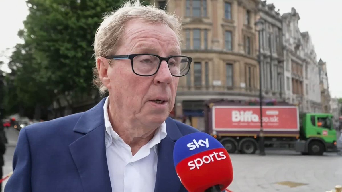 "He is very unlucky to lose his job." Harry Redknapp feels Arne Slot was unfortunate to lose his job but says Andoni Iraola will get Liverpool "back challenging" next season if he takes over as head coach 🔴