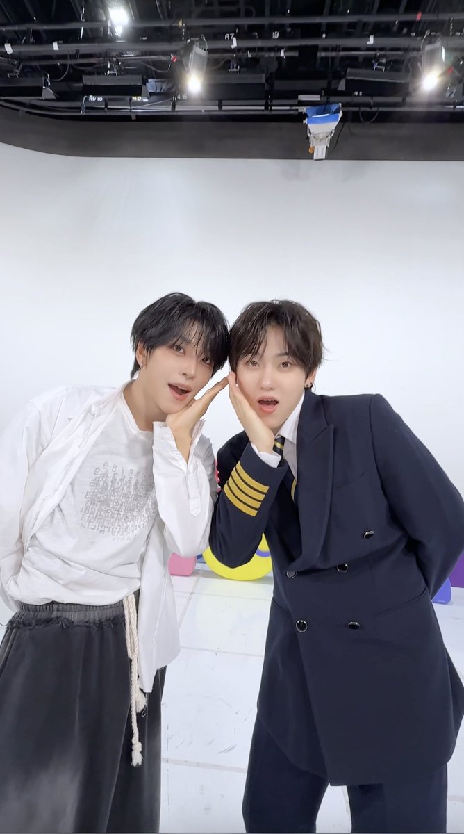 #XINLONG 님 눈에 거슬리고 싶어 🤭 #KickFlip #Kyehoon #My_First_Kick #눈에거슬리고싶어 #ALPHADRIVEONE ALPHA DRIVE ONE