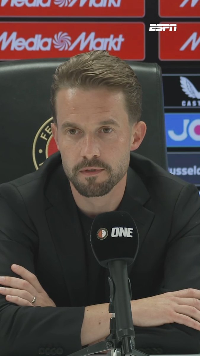 Er is nog geen beslissing genomen over de toekomst van Robin van Persie als trainer van Feyenoord 👔 "We zullen de tijd nemen om een analyse te maken, zodat we een duidelijk beeld hebben, voordat we een beslissing gaan nemen." 🔗
