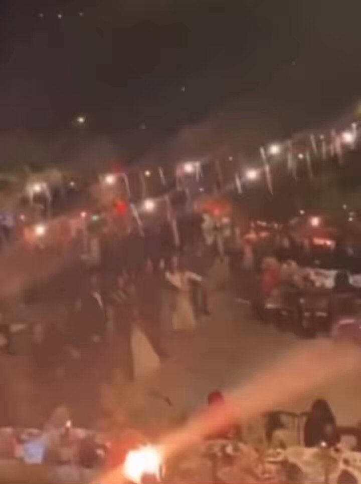 FOTOĞRAFTAKİ GİBİ OLMUŞ BENEĞİM ALLHIM ÇOK MUTLUYUM AĞLIYORUM MUTLULUKTAN 😭