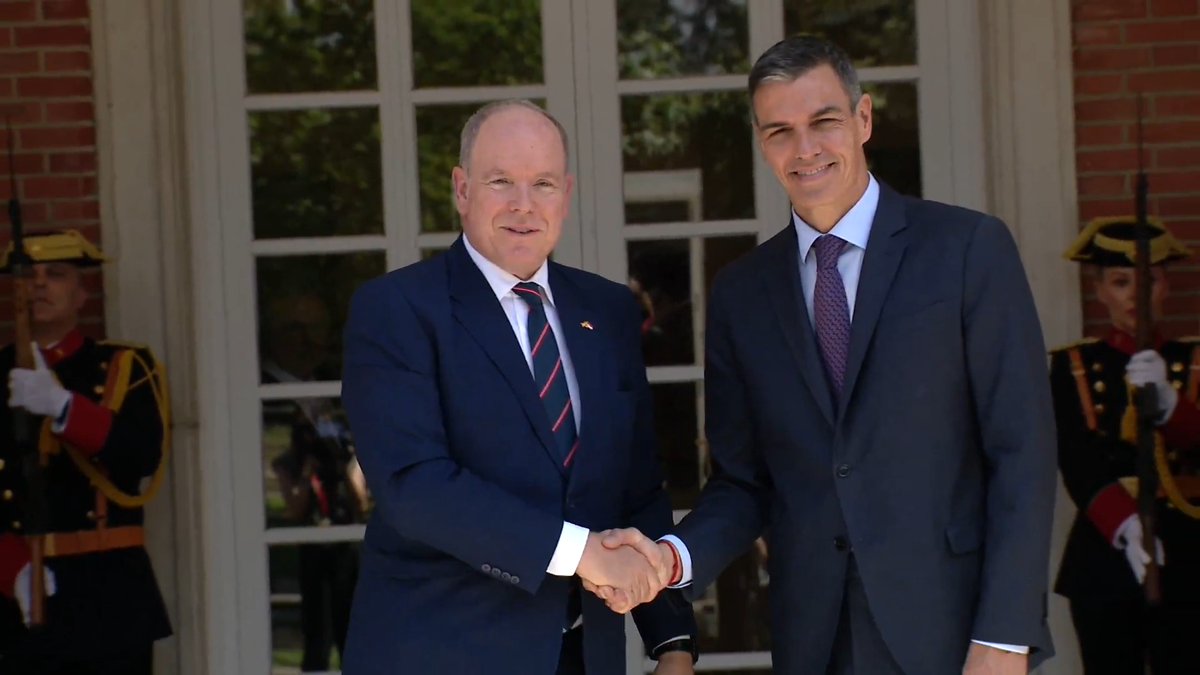 Hoy me he reunido con S.A.S. el Príncipe Alberto II de Mónaco. Celebramos los 150 años de su representación diplomática en España. Un vínculo construido sobre historia compartida, valores europeos y un compromiso firme con la cooperación multilateral en ámbitos como la protección de los océanos que seguirá creciendo.