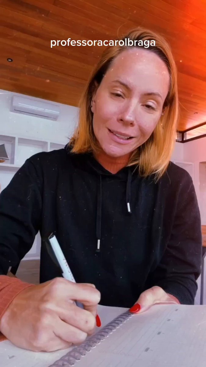eu sempre me questionei isso. por que tem gente que NUNCA fica doente??? eu amei a explicação da Profª Carol sobre, porque é impressionante mesmo. tem gente que é naturalmente resistente a vírus, até do HIV!