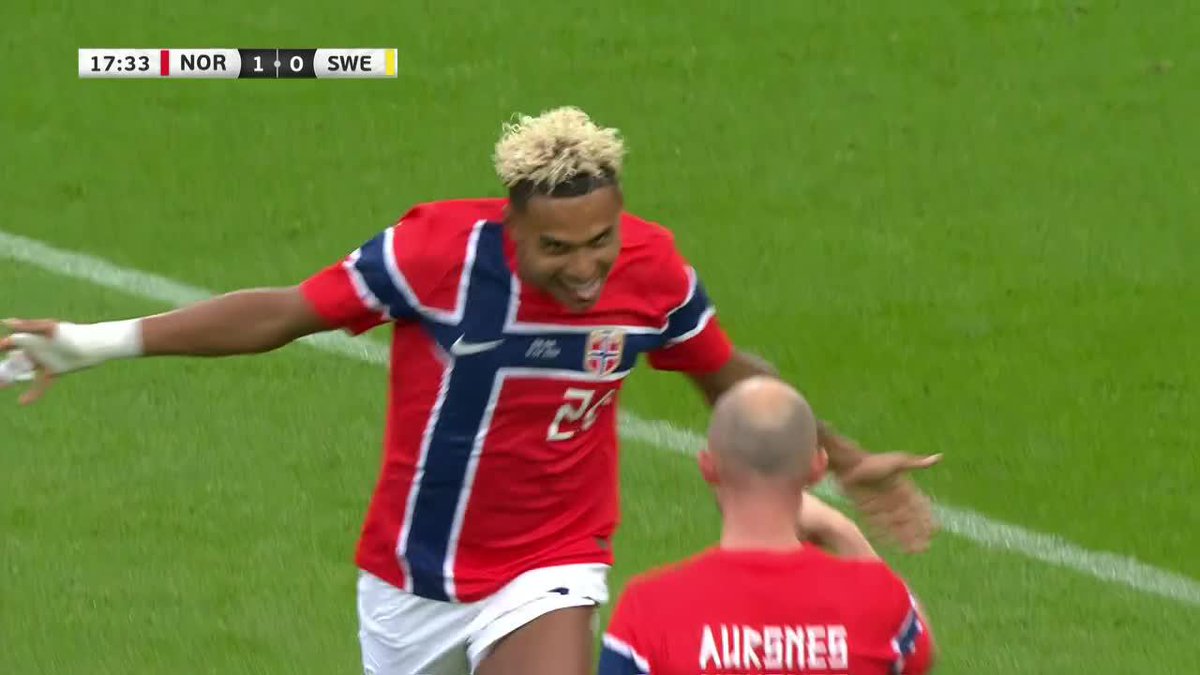 ¡OJO CON ESTE NOMBRE EN LA COPA DEL MUNDO! Nusa le pegó con muchísima rosca y clavó este tremendo GOLAZO para poner el 2-0 de Noruega ante Suecia, en un amistoso previo al Mundial... 🔥🔥🔥 📺 #DisneyPlus Plan Premium