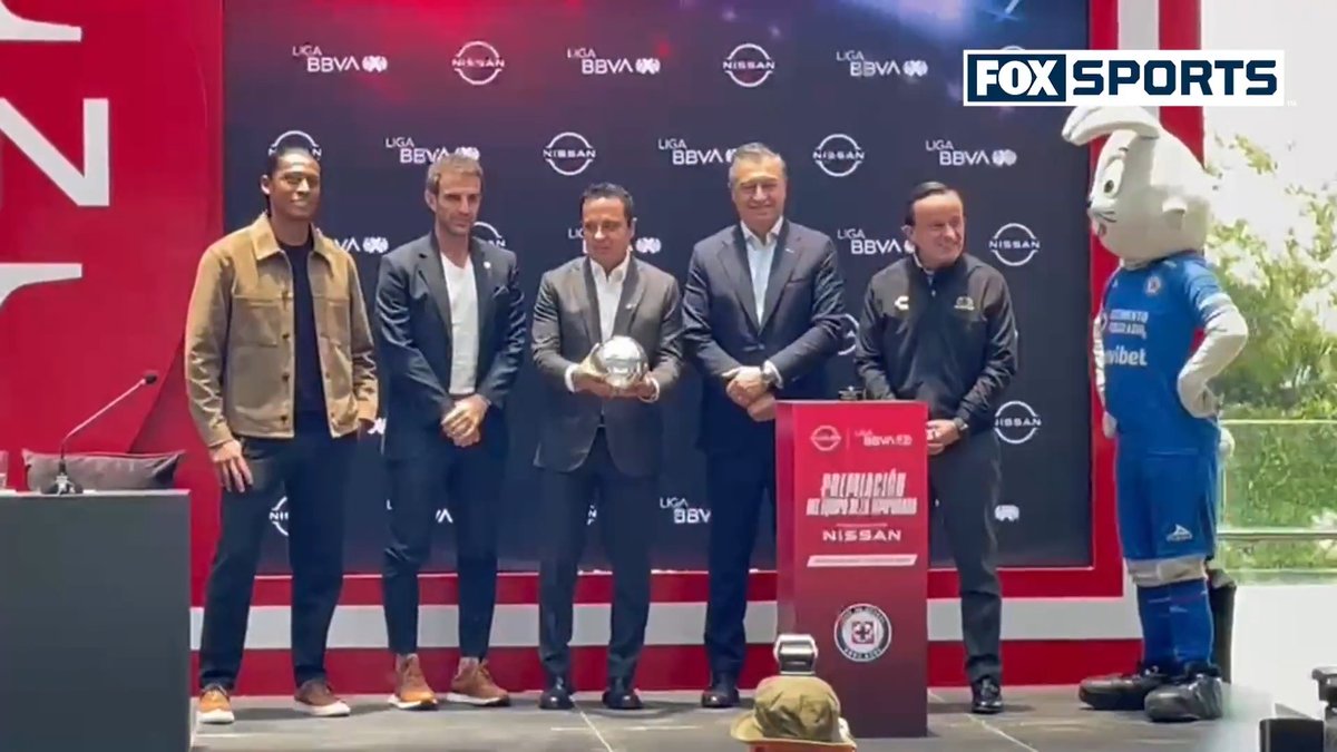 CRUZ AZUL ES EL MEJOR EQUIPO DE LA TEMPORADA 2025/2026 🚂 La Máquina recibió el premio por segundo año y también recibió un incentivo económico de un millón de dólares y el pase a la Conchampions 📹 David Espinosa 🥸 #CentralFOX