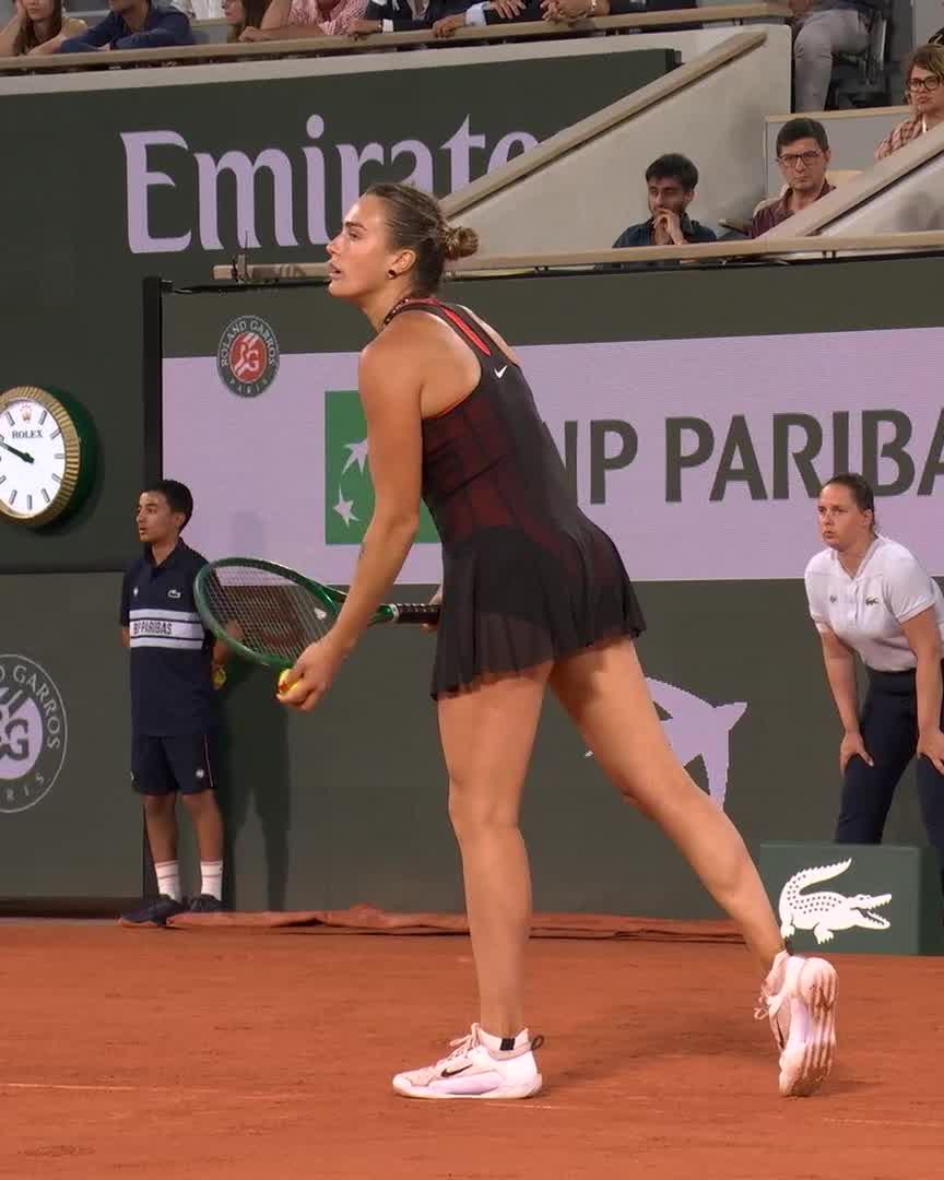 Perfect dropshot from Aryna 😮💨 #RolandGarros