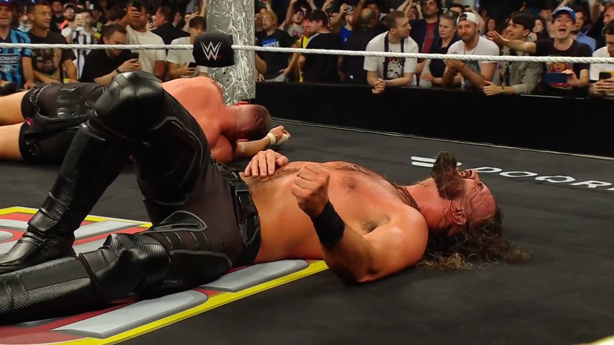 SETH ROLLINS WINS!!!! WHAT A MATCH!!! Seth Rollins
