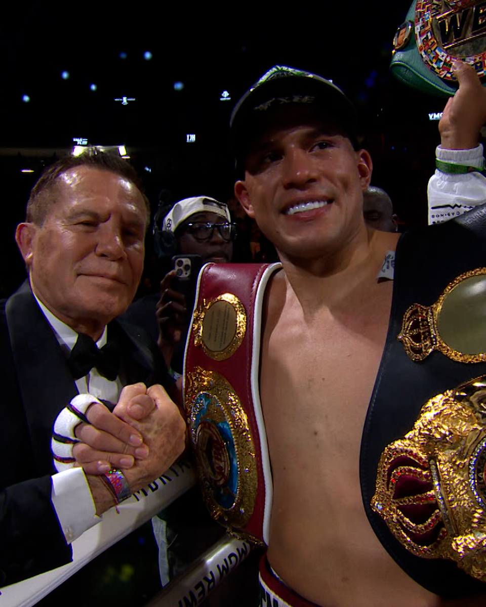 The 🐐 of Mexican boxing was in attendance to watch @benavidez300 eviscerate Zurdo Ramirez on Cinco de Mayo Weekend. The torch was passed from one generation to another. Watch the #BenavidezZurdo full fight today and see why: