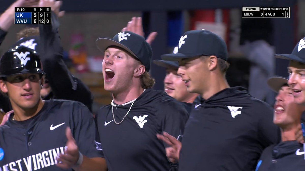 SING THAT SONG, WEST VIRGINIA! What a moment in Morgantown. This is why we love college baseball ❤️
