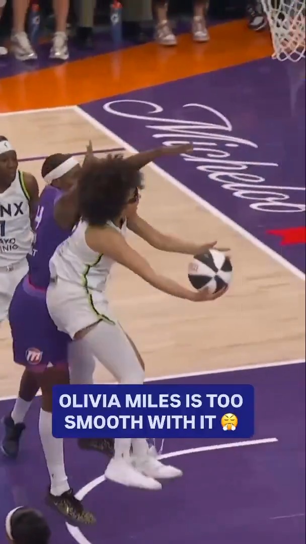 The hoop AND the harm for star rookie Olivia Miles. 👏