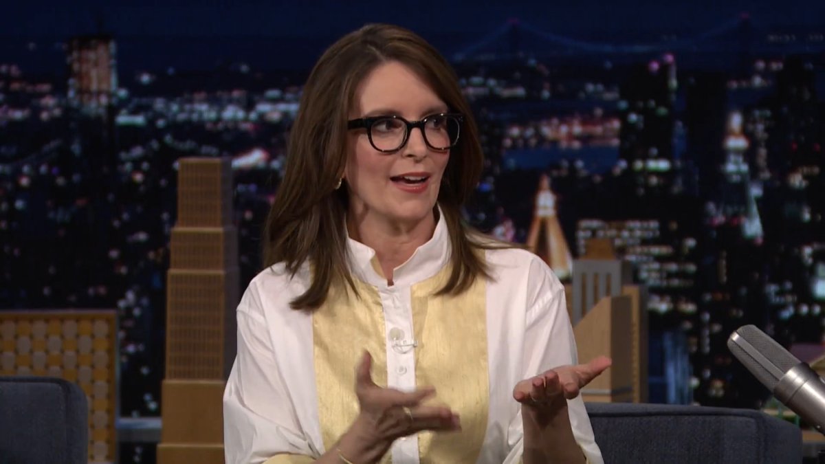 Tina Fey and Jimmy see themselves in SNL UK update anchors Ania Magliano & Paddy Young 🥹 #FallonTonight