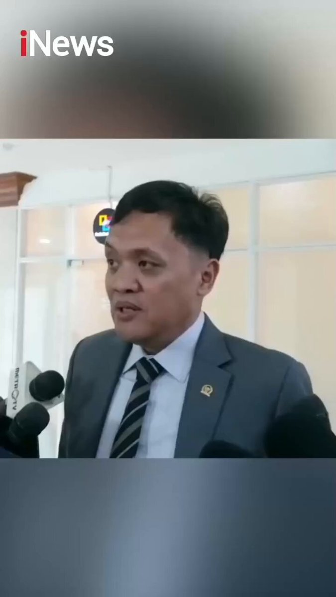 Perasaan pak Dino kritiknya santun dan membangun... Kenapa ditanggapi spt ini, lagian yg di kritik pemerintah Prabowo dan dia kan ketua komisi 3 DPR..... Jaka sembung bawa golok...