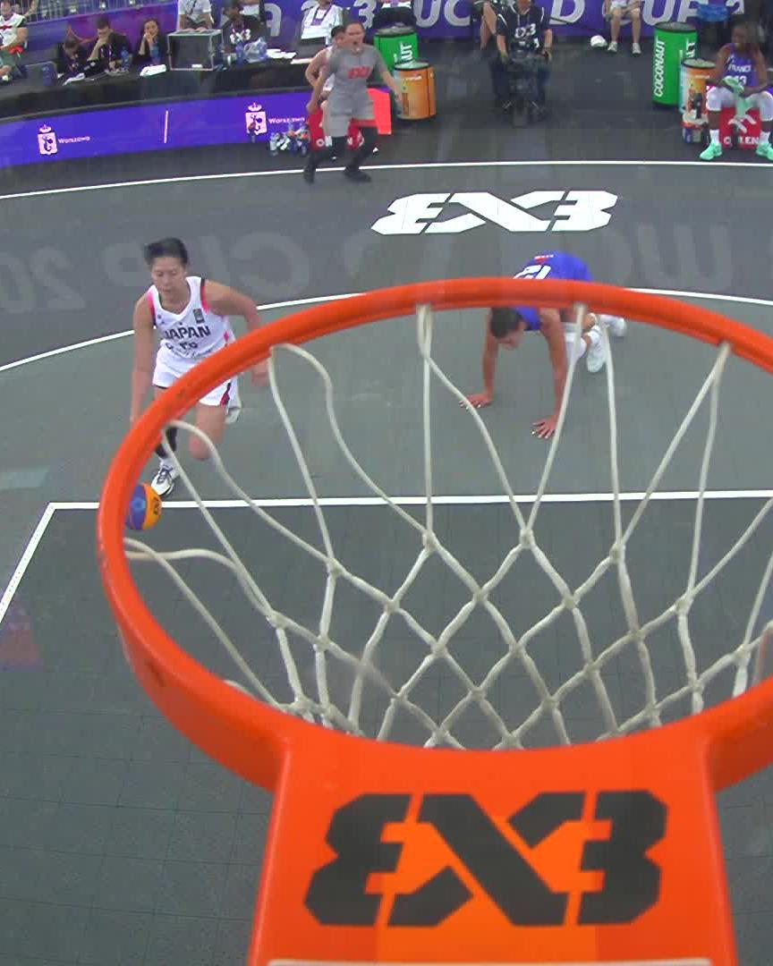 Aoi Katsura 🇯🇵 sends her defender stumbling 👀 #3x3WC