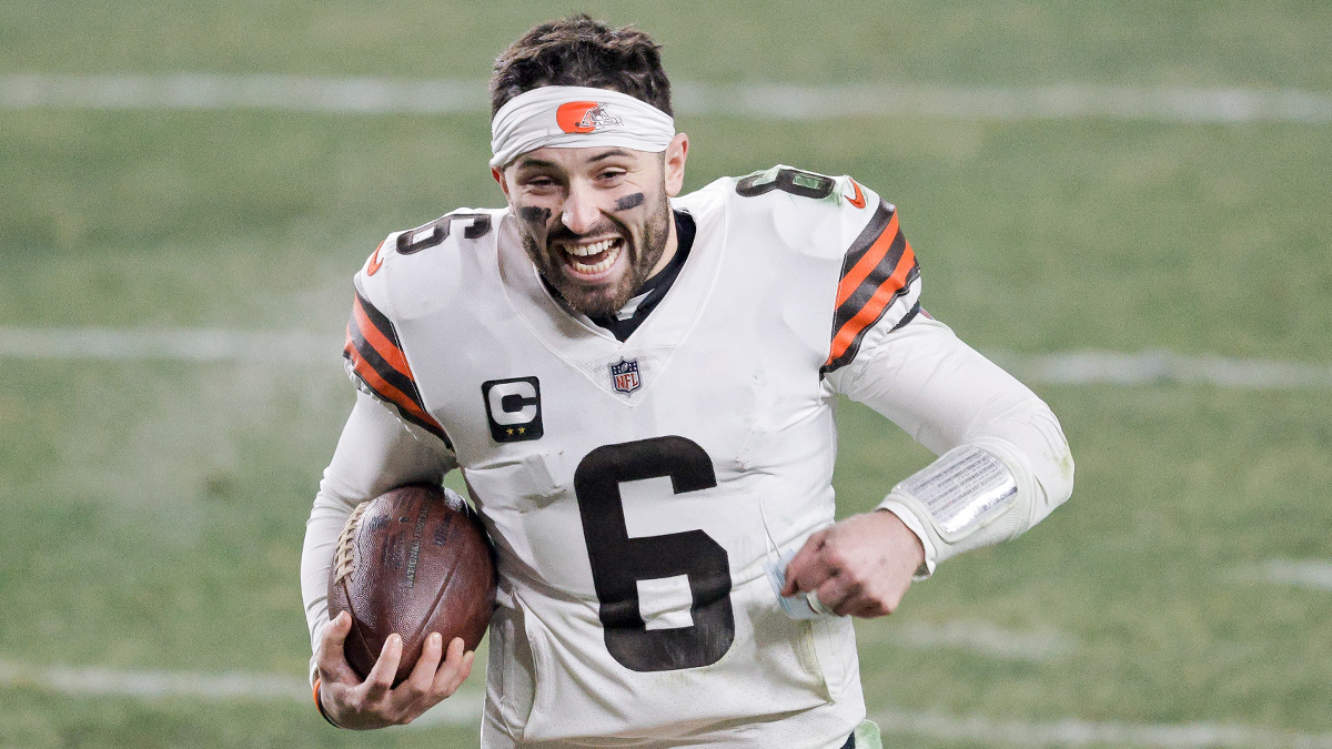 With Myles Garrett gone, not a single person that played in the #Browns last playoff win is left Thats how much of a failure the Watson trade &amp; contract was But for whatever reason people are still trying to convince you Deshaun Watson is a starting QB