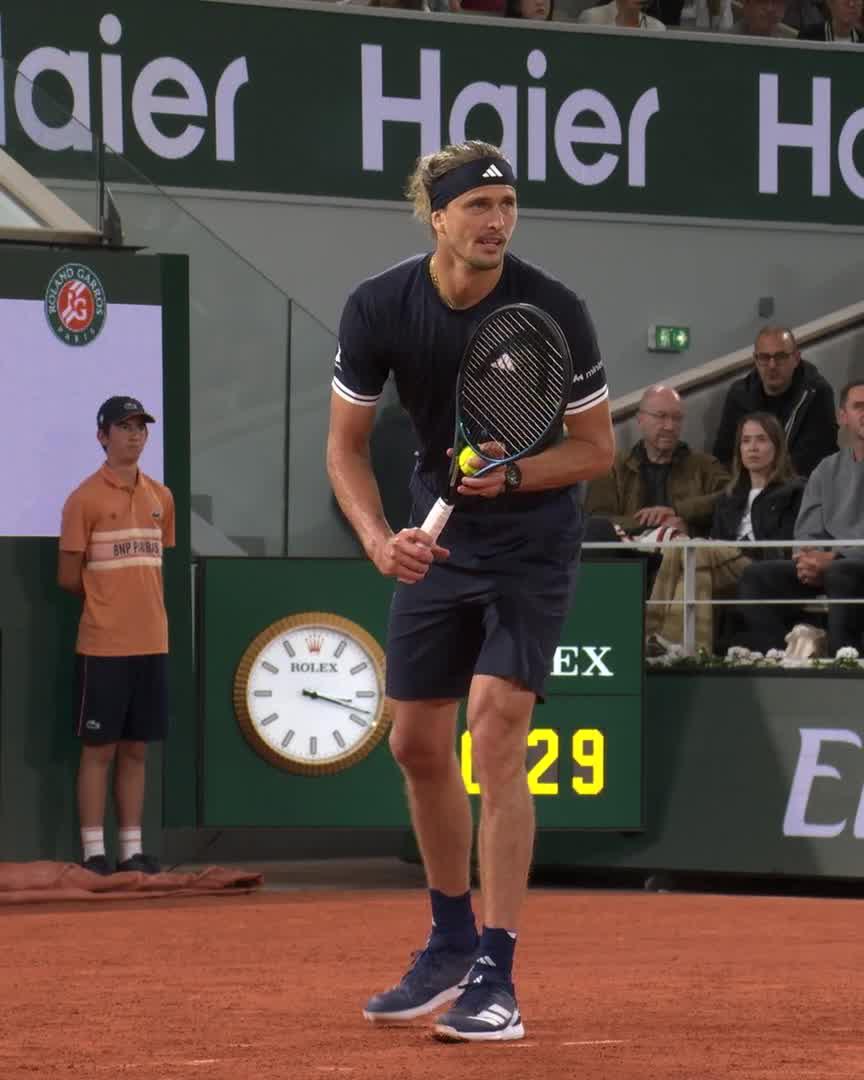 Jodar doing everything right 🇪🇸 #RolandGarros
