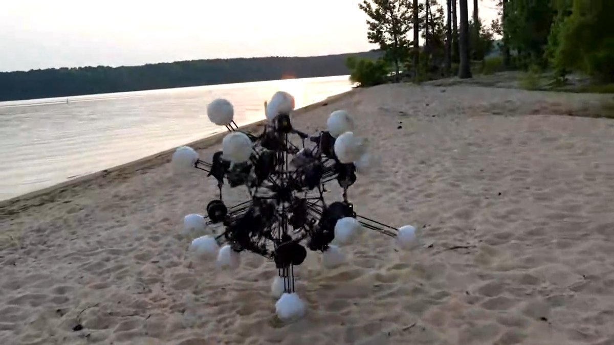 A new Science #Robotics study demonstrates that robots with dynamic symmetry, or the ability to generate force uniformly in all directions, are multifunctional, can adapt to challenging terrain, and are robust to hardware failures.