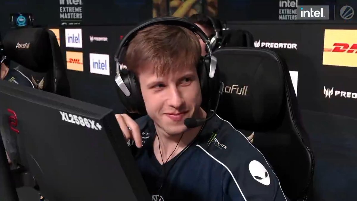 UUHHHHH WHAT?? Roland "ultimate" Tomkowiak 🤯 #IEM