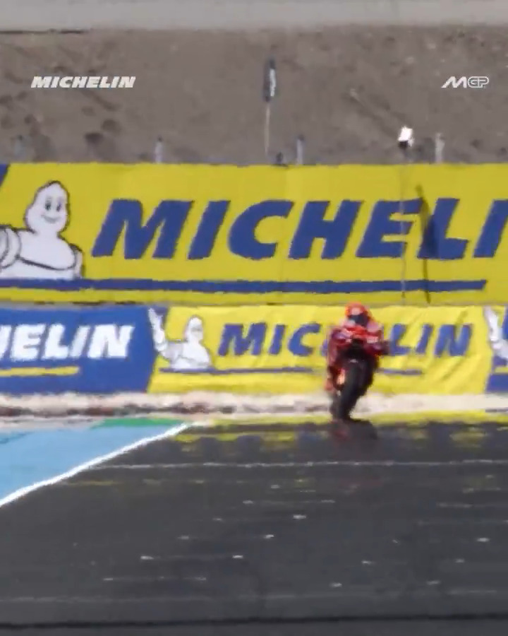 From Mugello to Balaton Park. 🏁 After a thrilling #ItalianGP, the Michelin MotoGP™🏁 team heads to Hungary for Round 9 of the 2026 #MotoGP World Championship. Before the action begins, relive the best moments from the 2025 #HungarianGP. 🔥🇭🇺 #MichelinMotoGP