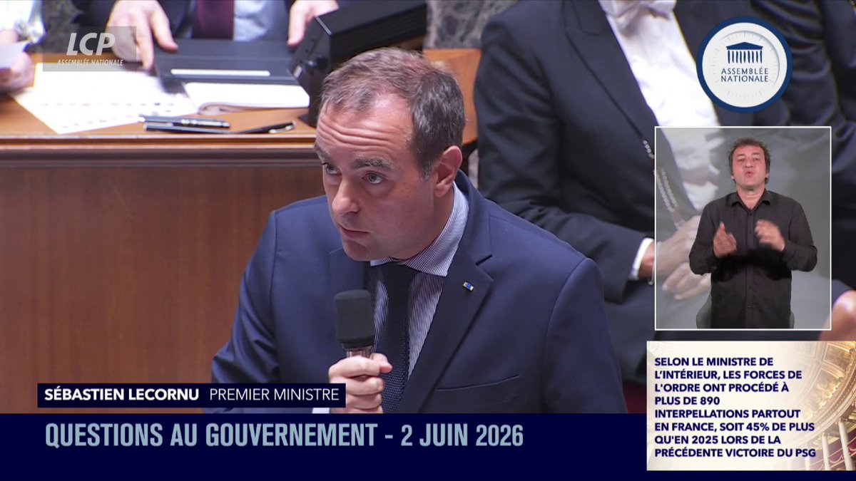 [ 🇫🇷 FRANCE ] 🔸 Le Premier ministre Sébastien Lecornu se dit opposé à la suspension des prestations sociales en réponse aux violences urbaines, mais souhaite permettre de financer les réparations à partir des aides versées, hors « reste à vivre ». 🔸 Il a également annoncé qu’il proposerait au président de la République une session extraordinaire de l’Assemblée nationale début juillet afin d’examiner la loi Ripost.