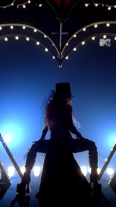 Lady Marmalade é hit aqui em casa até hoje quando quero me sentir uma grande g0st0s4 💅✨ #MTVMúsica