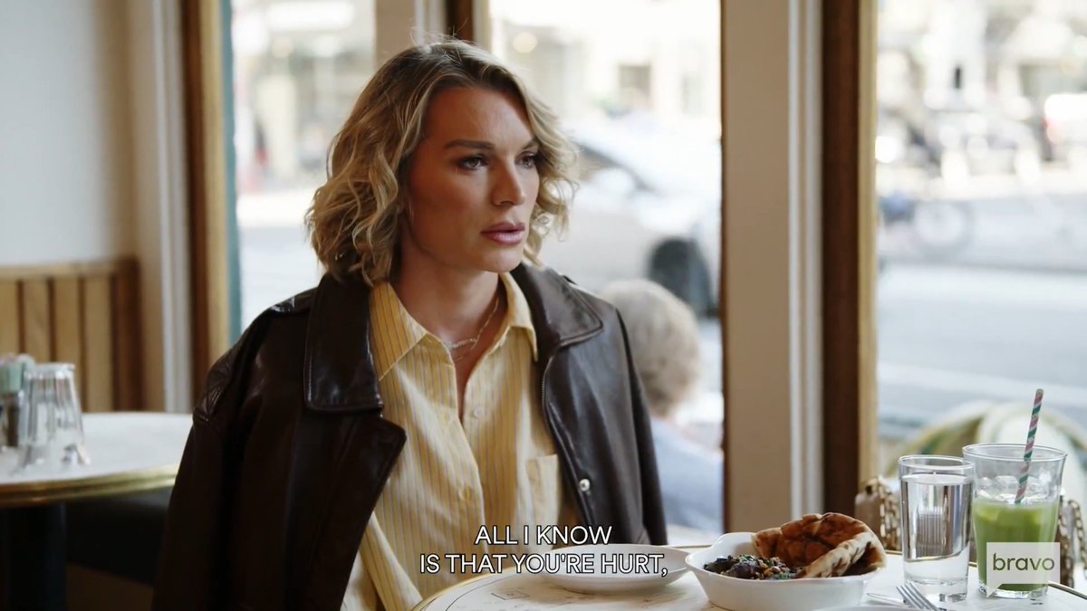 Lindsay and Danielle are discussing the distance between them. In The City is all-new TUESDAYS!