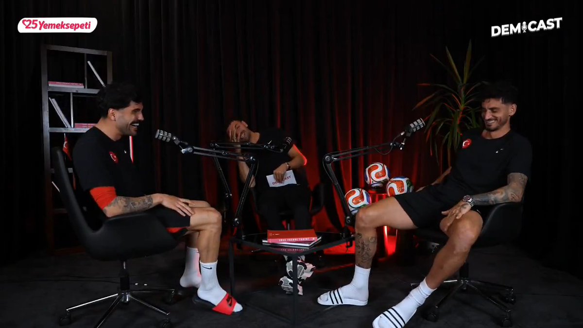 🇹🇷😅 Eren Elmalı, Merih Demiral ve Samet Akaydın'ın, Portekiz maçında yenilen hatalı gole yorumları. (DemiCast)