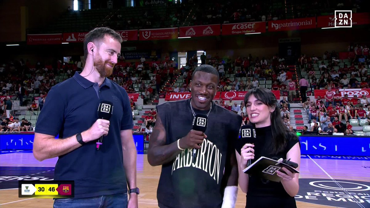 "TE AMO MURCIA, SUERTE" 😂 Es imposible no querer a Dylan Ennis cuando habla español 🇪🇸 #LigaEndesaxDAZN 🏀