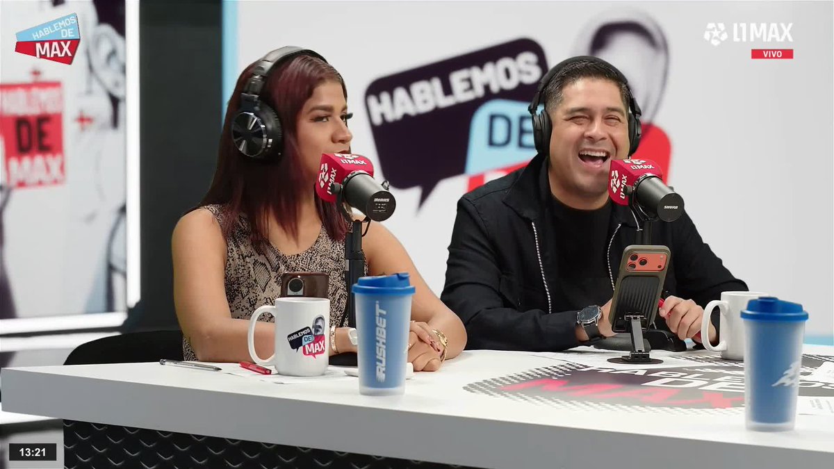 🎙️ Gustavo Peralta Coello: "Wiliam Carvalho el portugues de 34 años su nombre ha vuelto a retomarse en Universitario, es una propuesta del club" Ingresa al programa 👉🏽 #HablemosDeMAX 📺 Conoce cómo ver L1MAX en vivo 👉