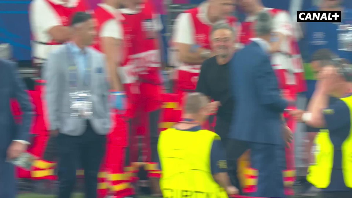 Ce que vous avez raté de PSG-Arsenal. 👀😂 🎥 CANAL+ Foot
