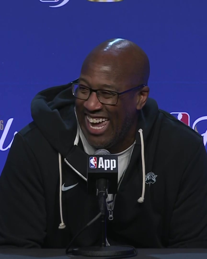 Mike Brown shares a story about coaching children's flag football in San Antonio 😭 He would have the parents do a "Who Let The Dogs Out?" chant