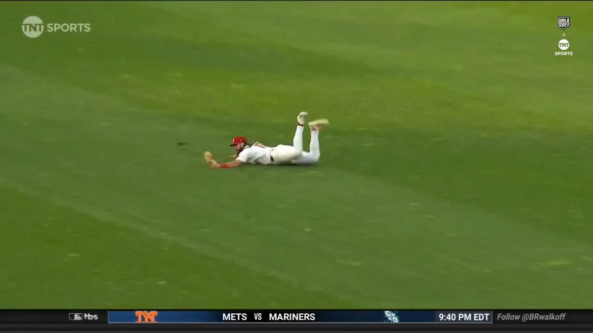 Brandon Marsh was 4-4 tonight His 8th career 4 hit night His average is up to .332 which is best in the NL This catch was pretty sick too