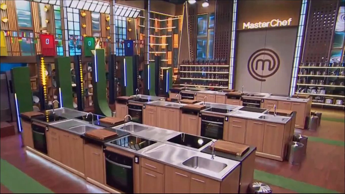 Após Arthur Brandão virar presunto em 'Quem Ama Cuida', agora vamos ver os cozinheiros do #MasterChefBR!