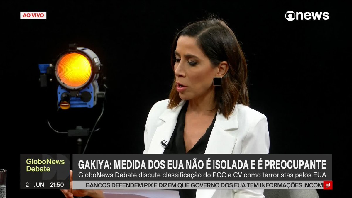 "A vida da população não vai melhorar", analisa Lincoln Gakiya sobre os EUA classificarem facções brasileiras como terroristas. "Enfrentar o crime é agenda do Brasil", diz Leandro Piquet. ➡ Assista ao #GloboNewsDebate: #GloboNews