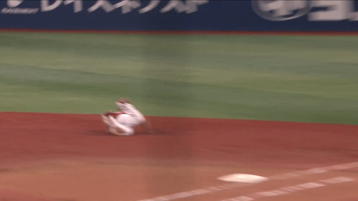 東北楽天 浅村栄斗 選手のファインプレー👏 横っ飛びからのナイストスで出塁許さず‼️ 👇日本生命セ・パ交流戦見るならパテレ！