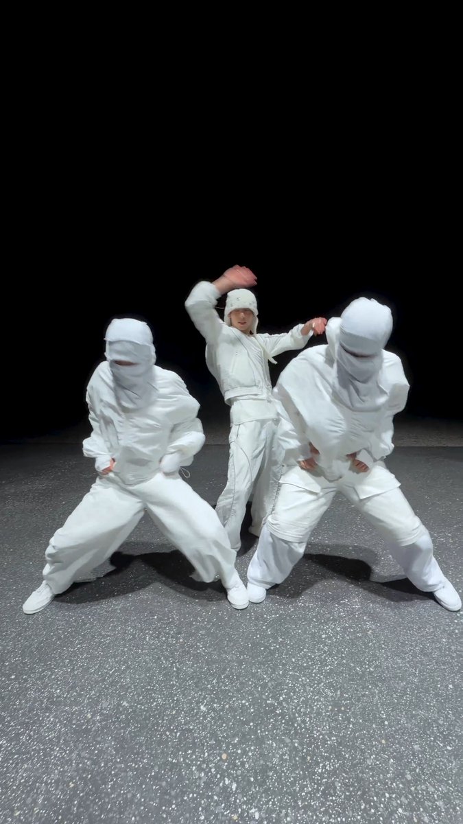 🐰🗯️ (Record by GYUVIN 🎥) 🔗 #AND2BLE #앤더블 #HANYUJIN #한유진 #AND2BLE_Curiosity #AND2BLE_Curious