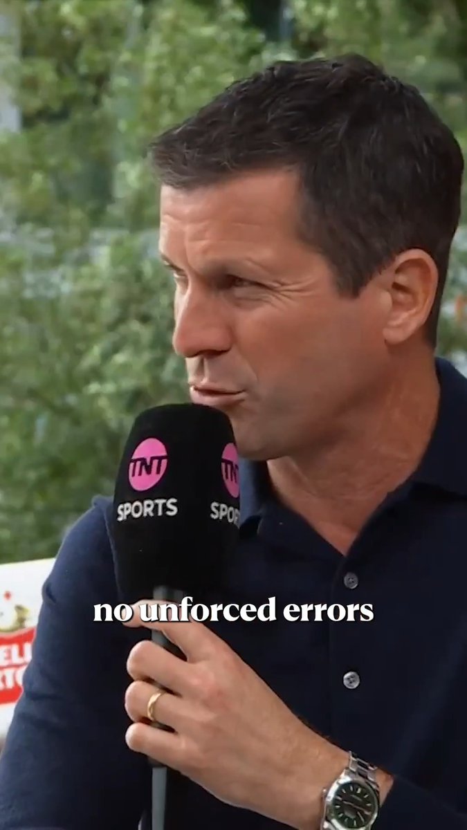 A 'stunned' Tim Henman reacts to Aryna Sabalenka's surprise defeat at Roland-Garros 🗣️
