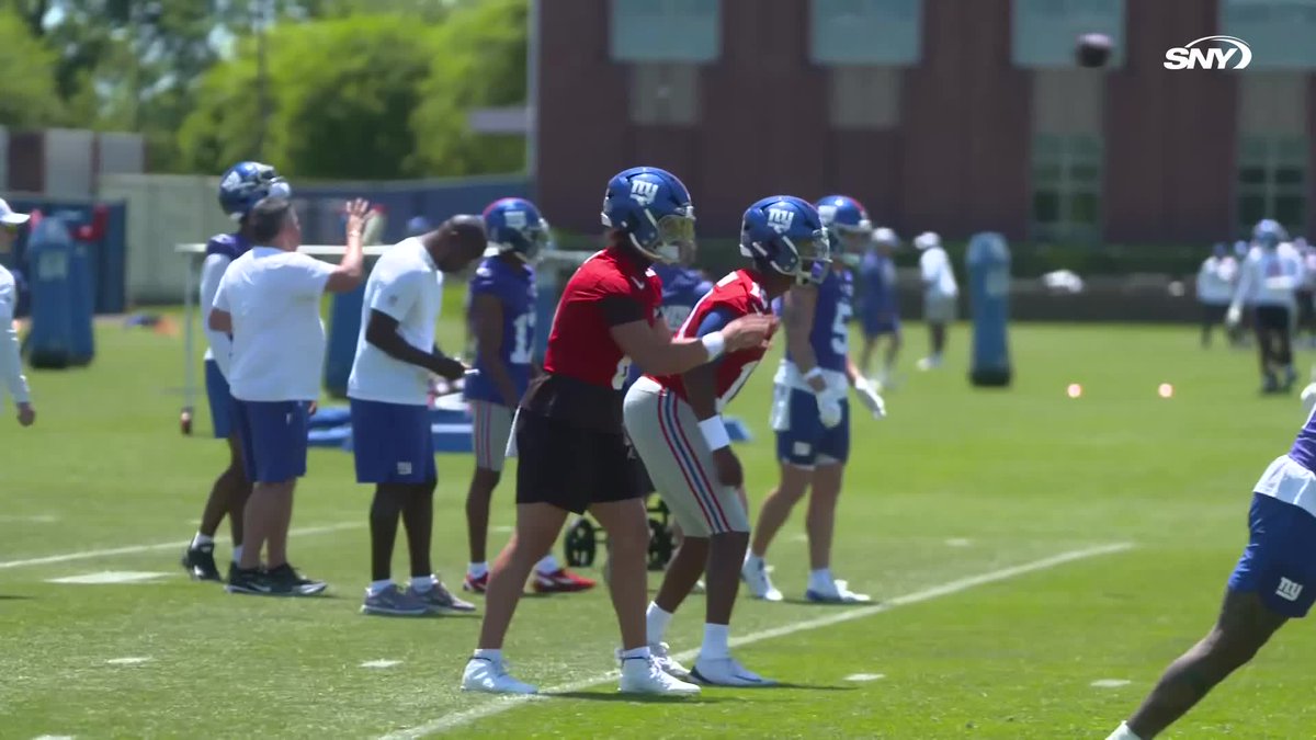 Jaxson Dart hits Odell Beckham Jr. on the slant