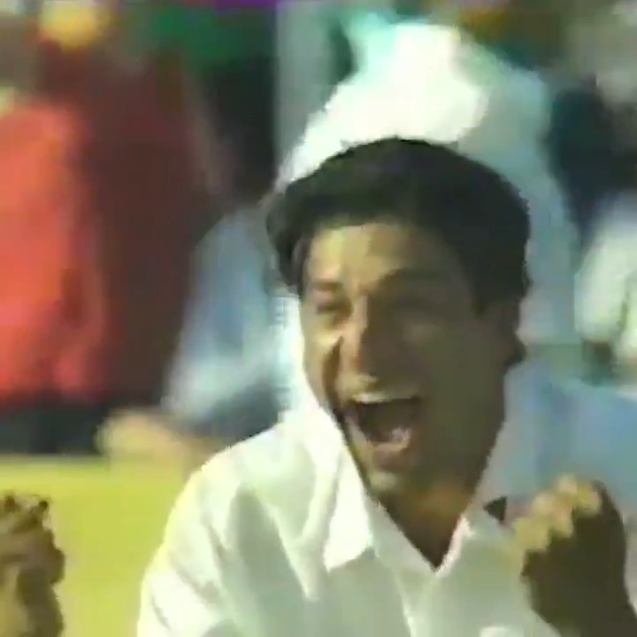 Happy birthday to Pakistan and Lancashire great, Wasim Akram! 🎂🥳 🌹 #RedRoseTogether