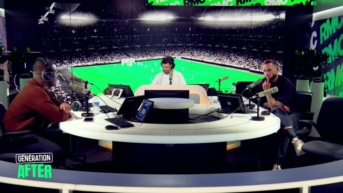 🗣 🇫🇷 Younes Belhanda : "Je ne pense pas que Deschamps alignera Cherki et Mbappé à la Coupe du monde. Il va falloir un équilibre si tu veux jouer à quatre attaquants. Et avec des joueurs qui courent et qui aiment défendre. Doué et Olise sont devant Cherki."