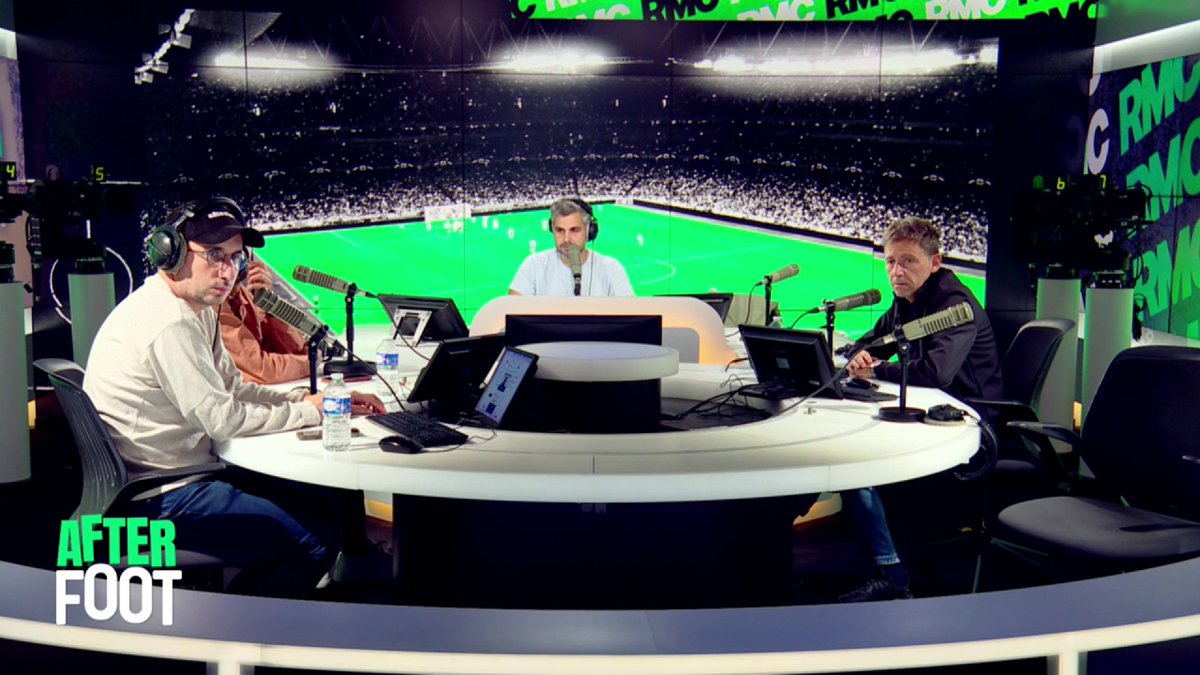 🗣💬 "Ce qui interroge beaucoup, c'est quitter l'une des plus belles ferveurs d'Europe pour rejoindre un club de milieu de tableau en Premier League" Alexandre, supporter du RC Lens, ne comprend pas la décision de Pierre Sage de quitter les Sang et Or.