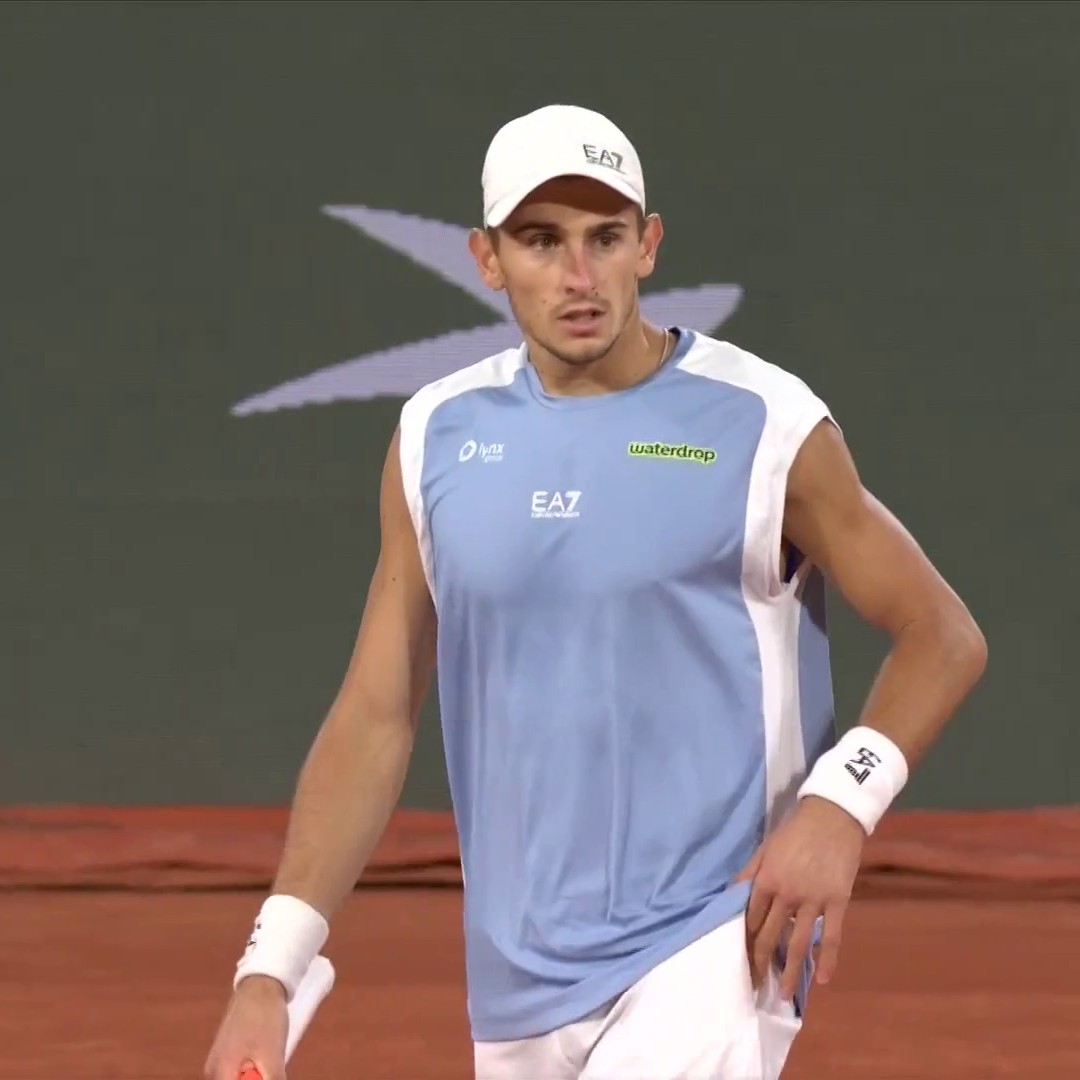 Heartbreak for Matteo Berrettini 💔 The Italian was forced to retire in the second set due to injury 🤕