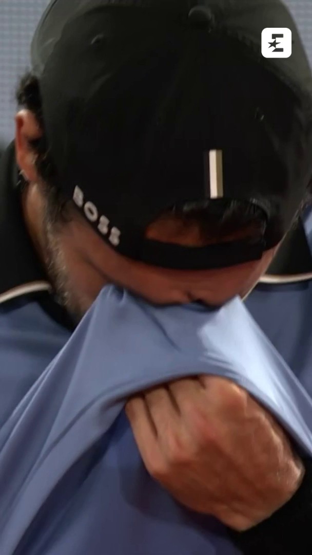 🥺 L’unica cosa che possiamo fare è mandare tanto amore a Matteo Berrettini. Siamo tutti con te ❤️‍🩹🫂 #RolandGarros