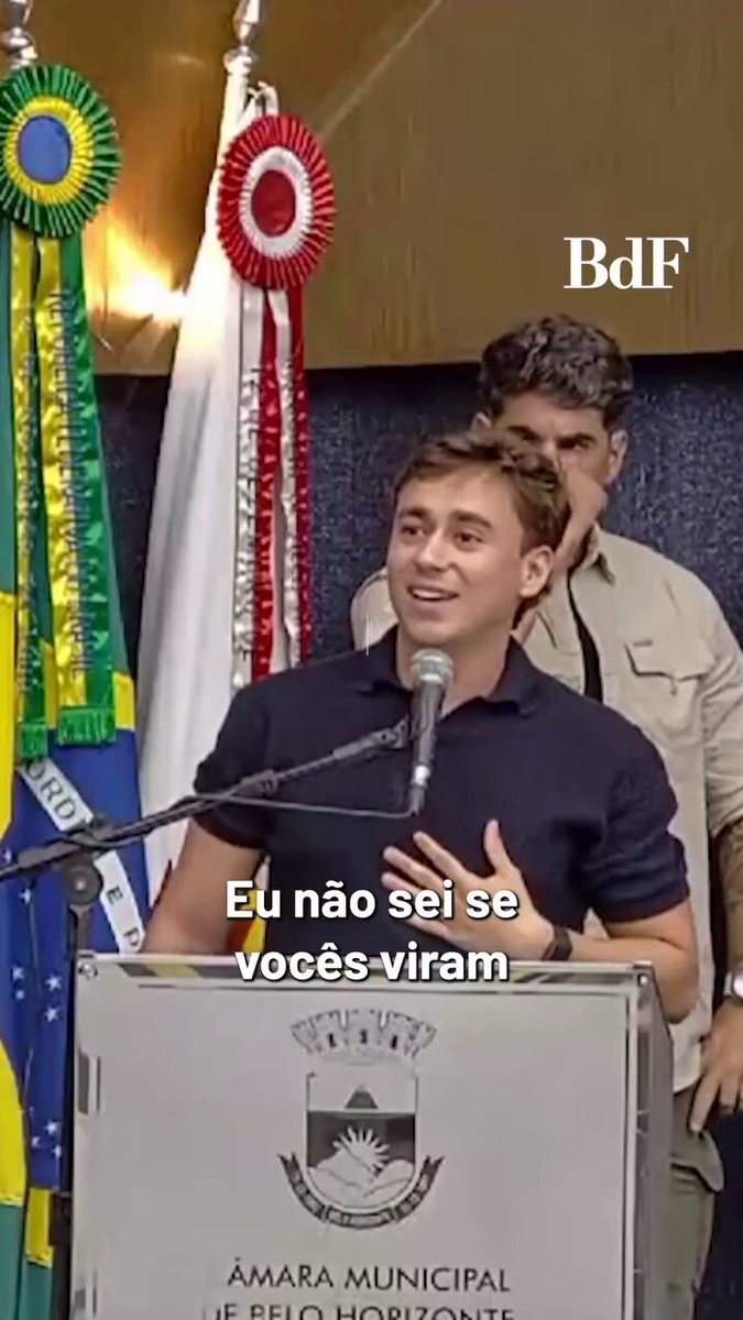 Chupetinha e Flávio Rachadinha não querem vagabundos, trabalhadores, dona de casas do lado deles. Somente banqueiros e empresários!
