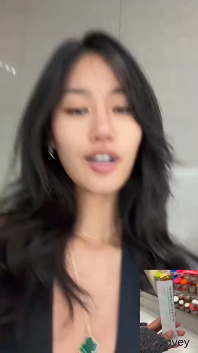 A few things can be true at once: • Korean skincare has reached the “eating collagen jelly from a stick” era. • Koreans can be getting low-key attacked by an elder and still respond like, “Yes, ma’am, thank you for your wisdom.” • Aunties will look you dead in the face and suggest lighter skin is the solution to all your problems. I love my peeps, but Korean beauty advice sometimes feels less like skincare and more like getting emotionally exfoliated by your besties mom.