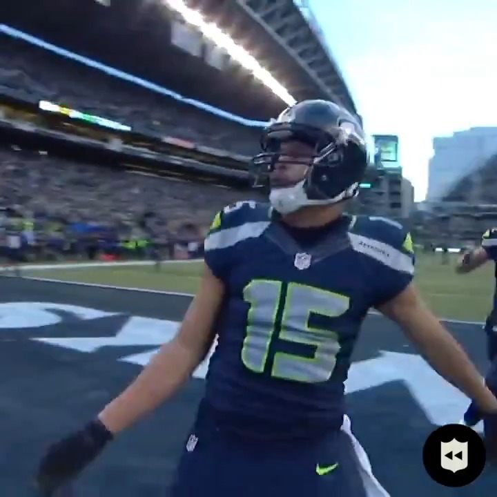 Who remembers this epic comeback by @dangerusswilson and the @seahawks in the 2014 NFC Championship Game? 🔥