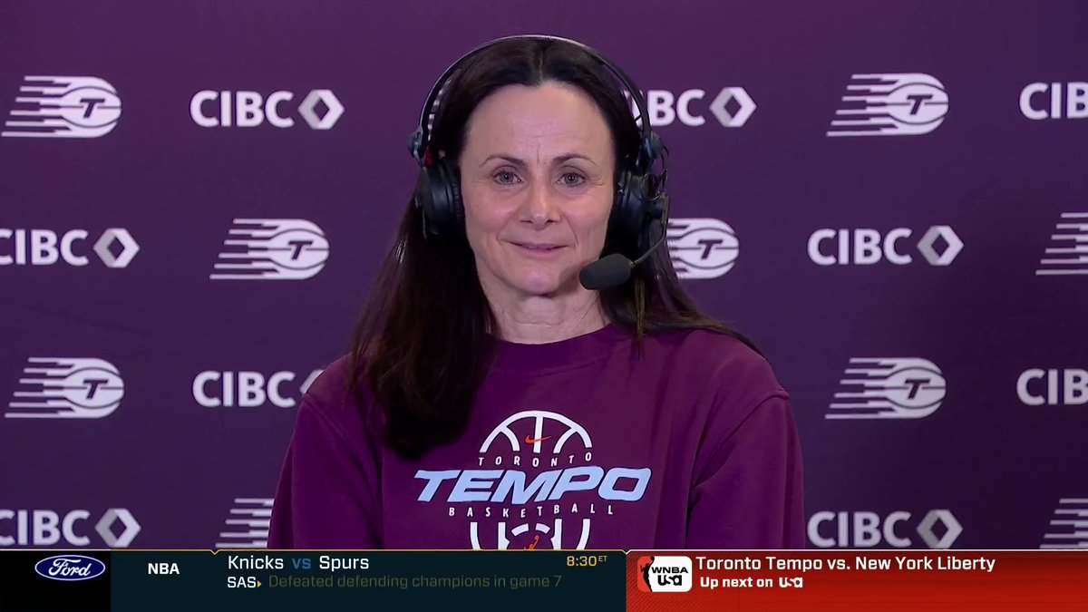 "Thank you. Thank you for showing me kindness. Thank you for showing me compassion." Chamique Holdsclaw shares an emotional moment with her former coach Sandy Brondello, thanking her for stepping up when no one else would ⬇️