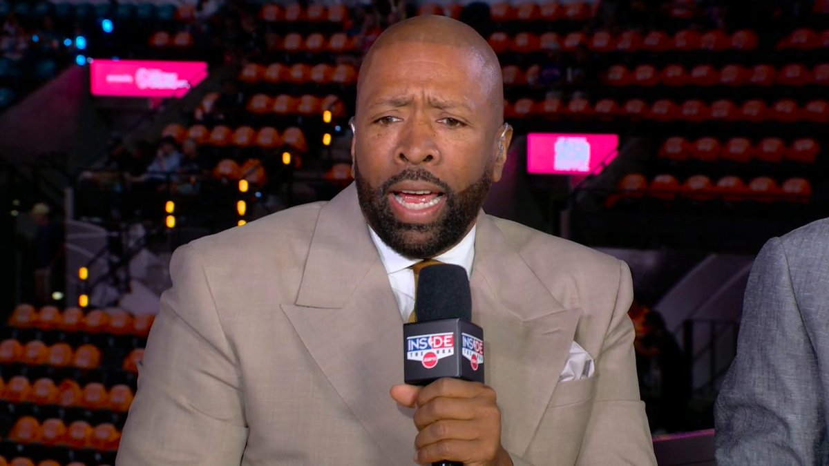 "I don't believe that this is the KAT that can win an NBA championship." Kenny Smith believes Karl-Anthony Towns has to be more offensively dominant to win the NBA Finals 👀